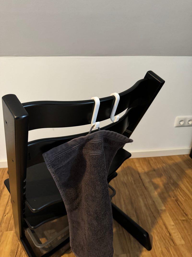 2x Stokke Tripp Trapp Haken Zubehör Hochstuhl – Bild 3